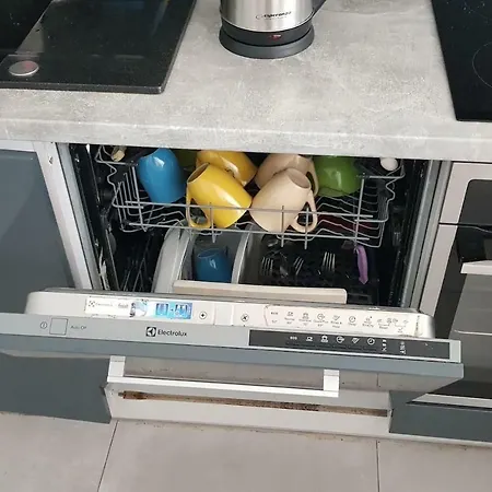Komfortowy Apartament Z Ogrodkiem 5 Min. Od Rynku * Wrocław